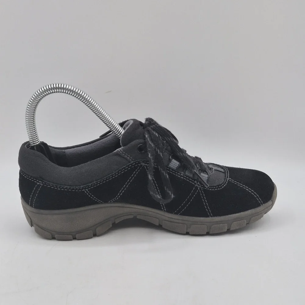 Clarks Shoes Womens Size 5.5 Black Suede Lace Up Comfort Sneakers 26067600‎